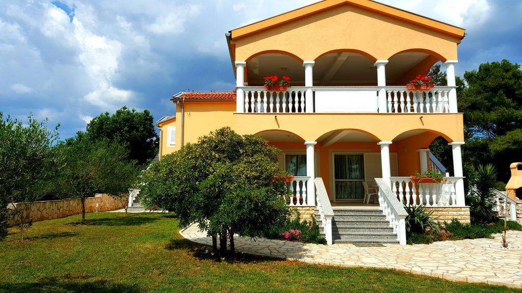 Villa Kaya Sukošan Exterior foto